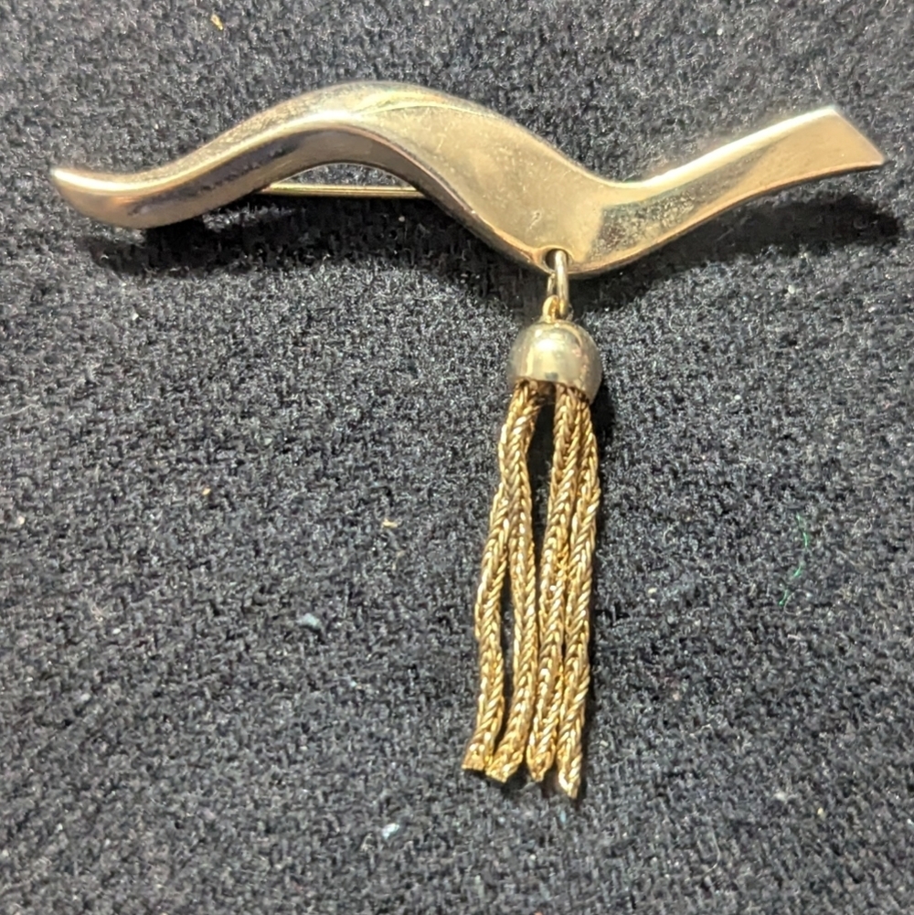 Vintage Gold Tone Curved Statement Brooch with Chain Fringe Tassel